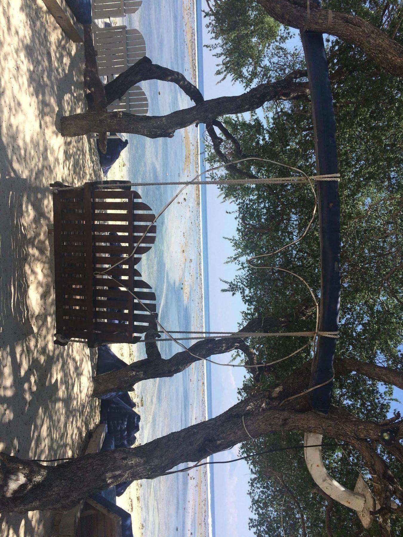 Gili Teak Beach Front Resort Gili Trawangan Exterior photo